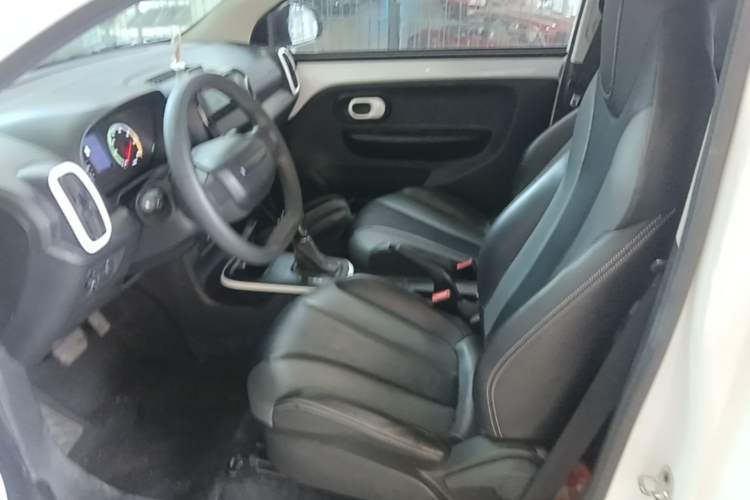 Used Roewe Clever 2022 311km QiQi BoBo Edition Left Front Seat