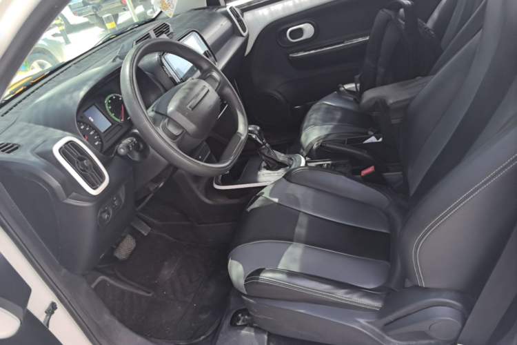 Used Roewe Clever 2022 311km QiQi BoBo Edition Left Front Seat