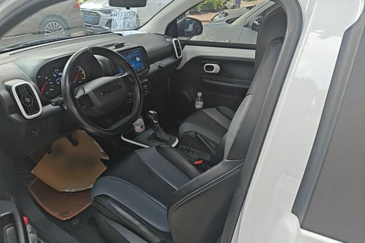 Used Roewe Clever 2022 311km QiQi BoBo Edition Left Front Seat