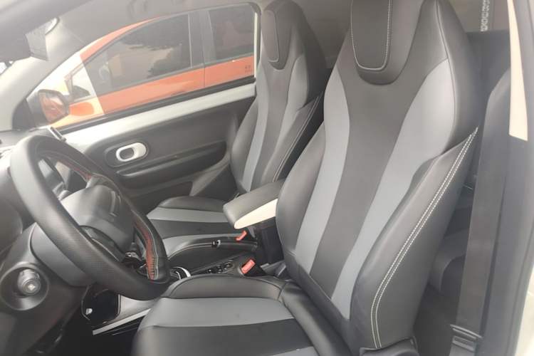 Used Roewe Clever 2022 311km QiQi BoBo Edition Left Front Seat