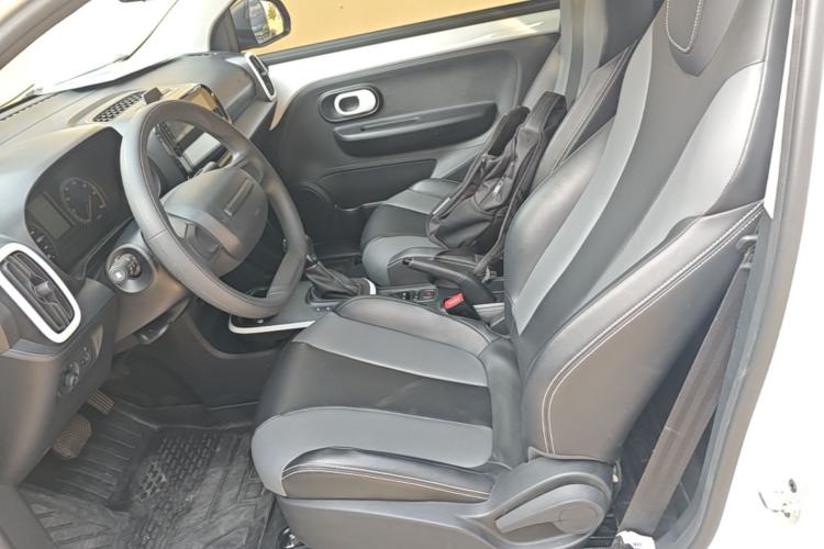 Used Roewe Clever 2022 311km QiQi BoBo Edition Left Front Seat