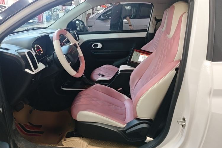 Used Roewe Clever 2022 311km QiQi BoBo Edition Left Front Seat