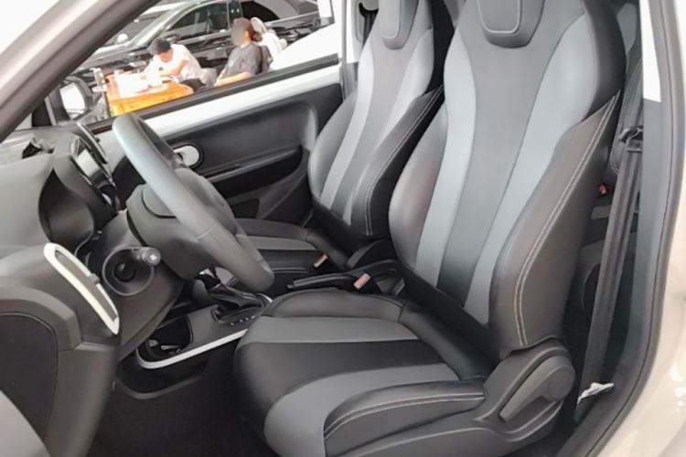 Used Roewe Clever 2022 311km QiQi BoBo Edition Left Front Seat