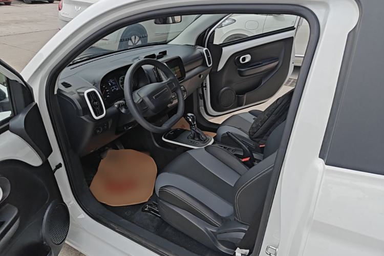 Used Roewe Clever 2022 311km QiQi BoBo Edition Left Front Seat