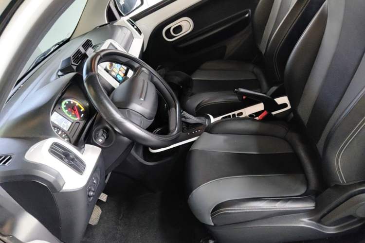 Used Roewe Clever 2022 311km QiQi BoBo Edition Left Front Seat