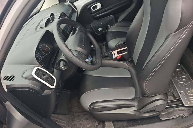Used Roewe Clever 2022 311km QiQi BoBo Edition Left Front Seat