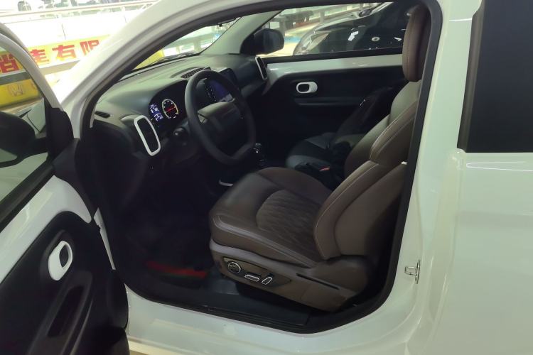 Used Roewe Clever 2022 311km QiQi BoBo Edition Left Front Seat
