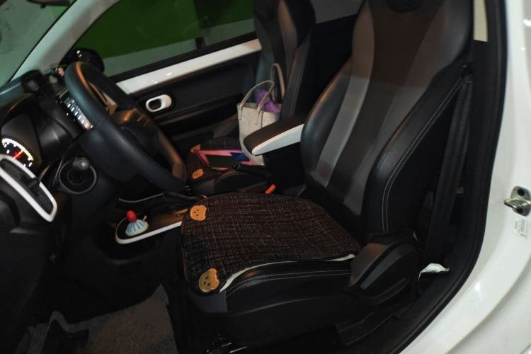 Used Roewe Clever 2022 311km QiQi BoBo Edition Left Front Seat