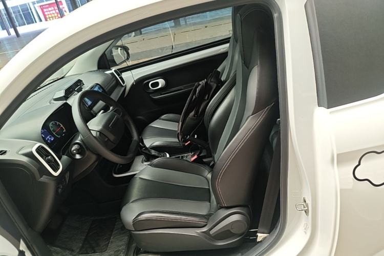 Used Roewe Clever 2022 311km QiQi BoBo Edition Left Front Seat