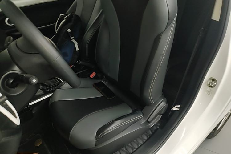 Used Roewe Clever 2022 311km QiQi BoBo Edition Left Front Seat