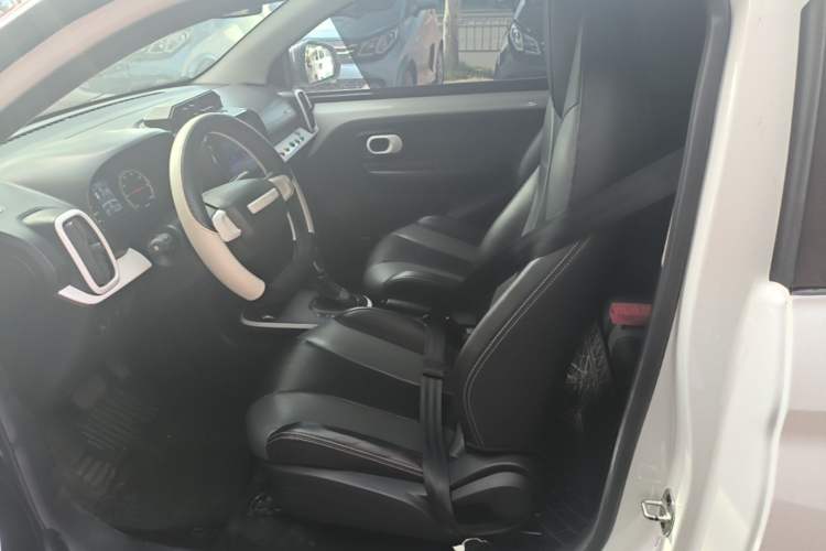 Used Roewe Clever 2022 311km QiQi BoBo Edition Left Front Seat