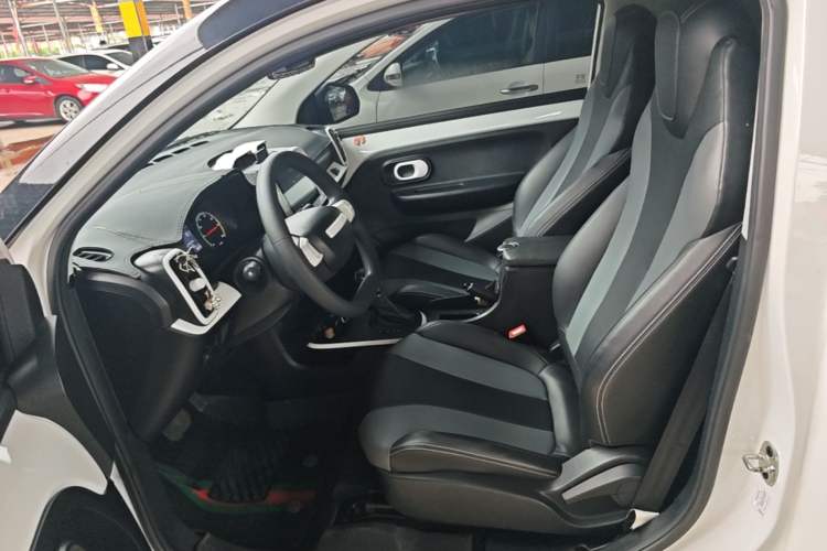 Used Roewe Clever 2022 311km QiQi BoBo Edition Left Front Seat