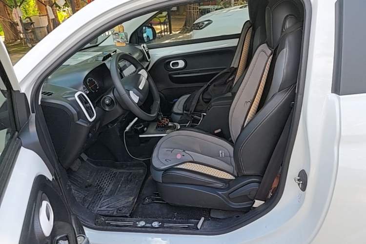 Used Roewe Clever 2022 311km QiQi BoBo Edition Left Front Seat