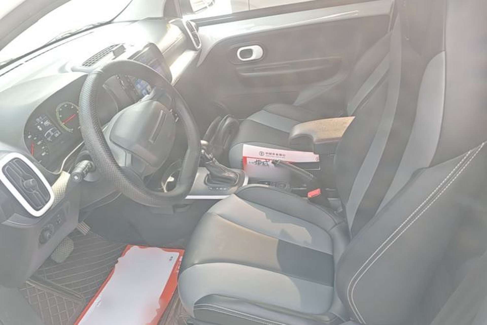 Used Roewe Clever 2022 311km QiQi BoBo Edition Left Front Seat