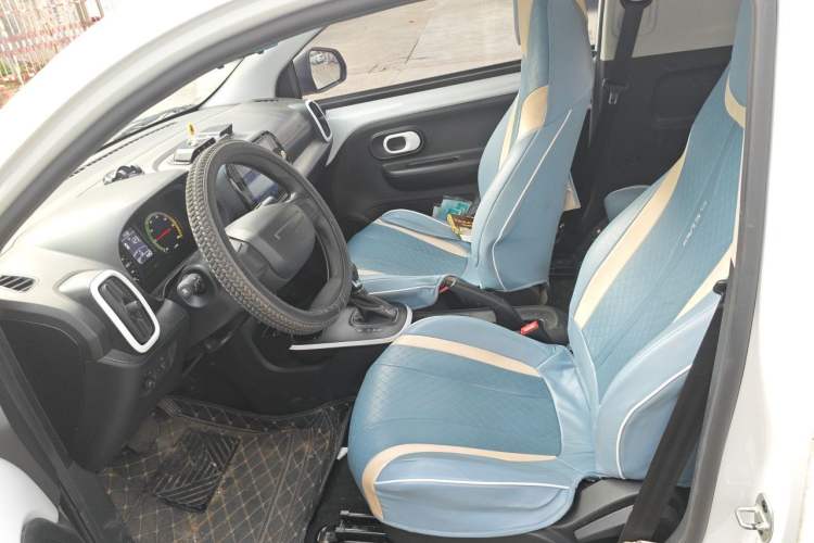 Used Roewe Clever 2022 311km QiQi BoBo Edition Left Front Seat