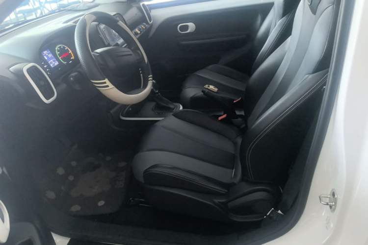 Used Roewe Clever 2022 311km QiQi BoBo Edition Left Front Seat