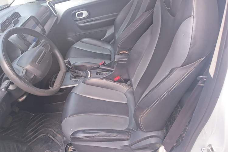 Used Roewe Clever 2022 311km QiQi BoBo Edition Left Front Seat