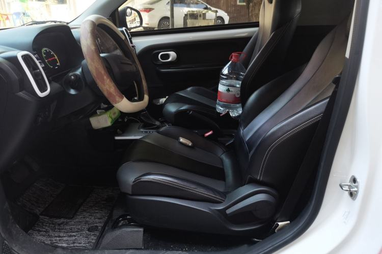 Used Roewe Clever 2022 311km QiQi BoBo Edition Left Front Seat