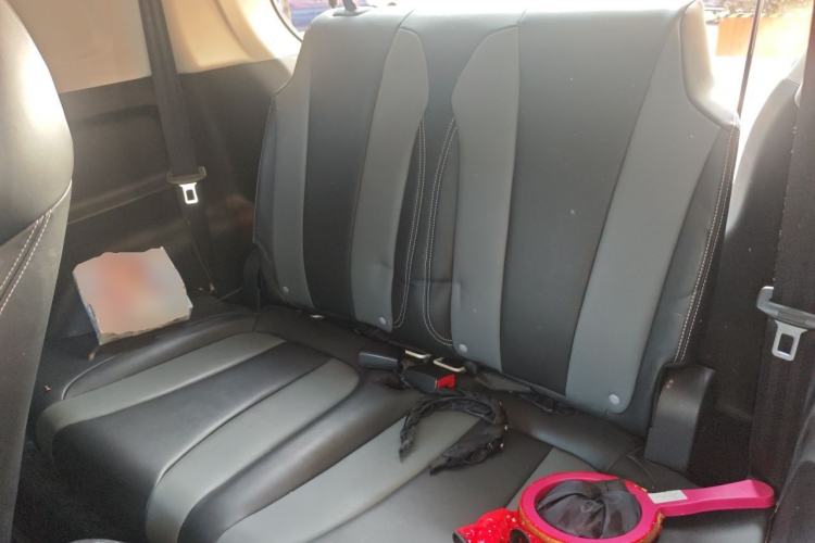 Used Roewe Clever 2022 311km QiQi BoBo Edition Left Rear Seat