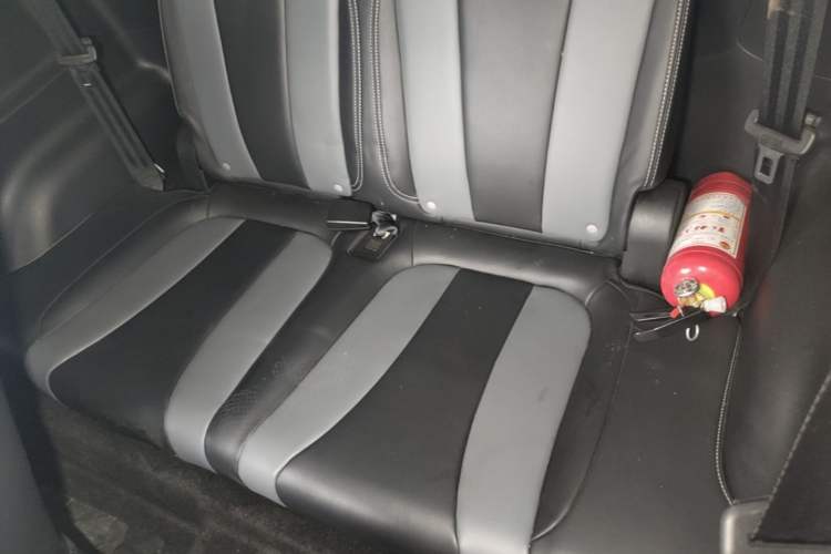 Used Roewe Clever 2022 311km QiQi BoBo Edition Left Rear Seat
