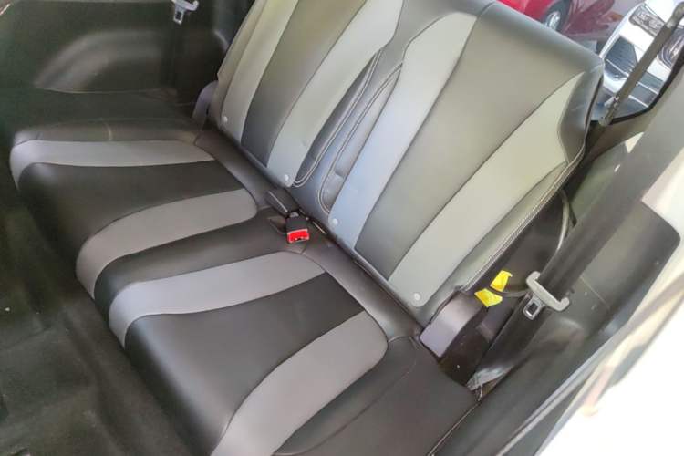 Used Roewe Clever 2022 311km QiQi BoBo Edition Left Rear Seat