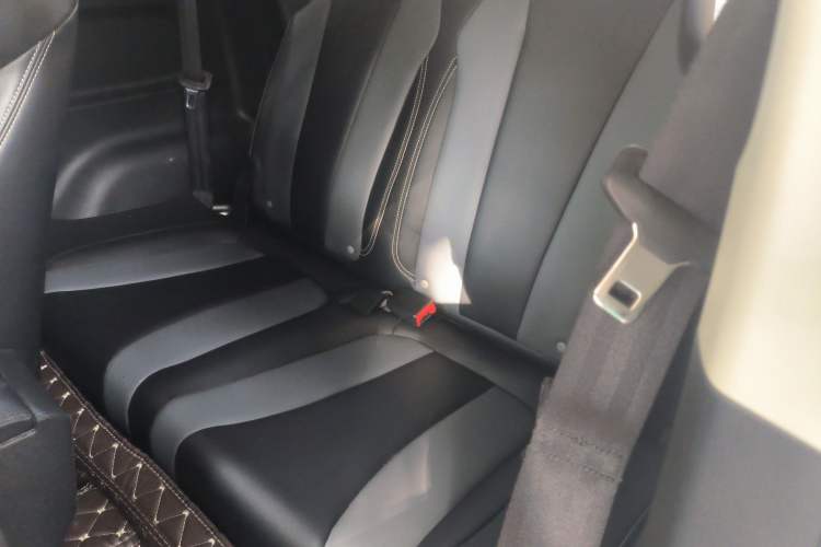 Used Roewe Clever 2022 311km QiQi BoBo Edition Left Rear Seat