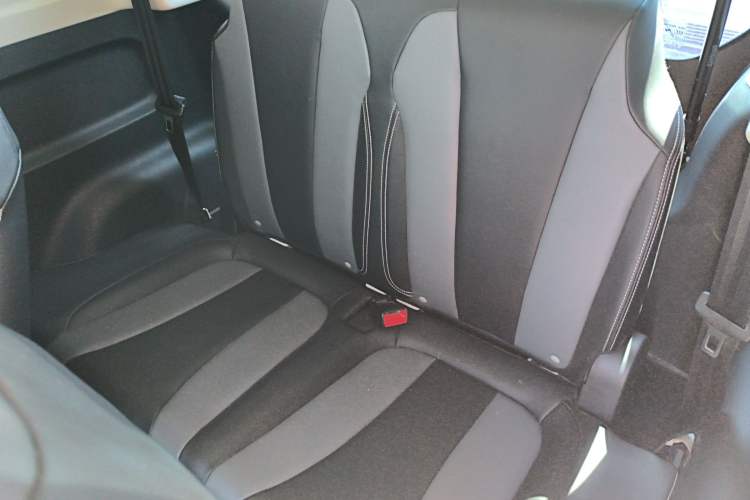 Used Roewe Clever 2022 311km QiQi BoBo Edition Left Rear Seat