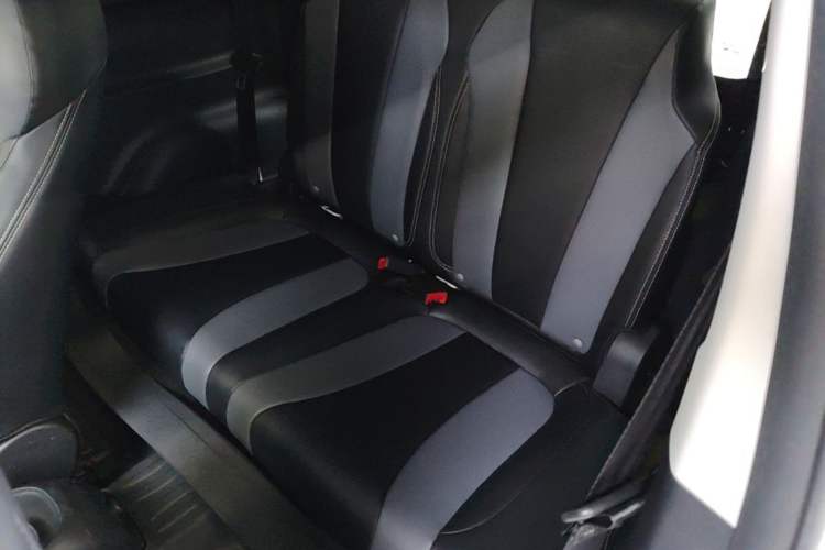 Used Roewe Clever 2022 311km QiQi BoBo Edition Left Rear Seat