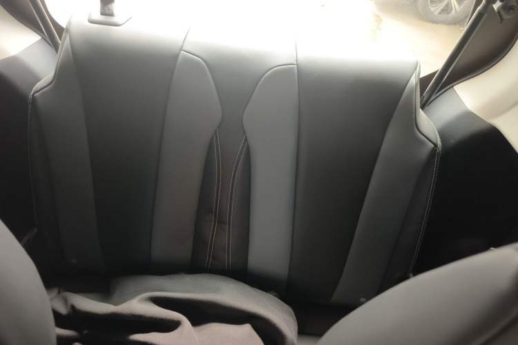 Used Roewe Clever 2022 311km QiQi BoBo Edition Left Rear Seat