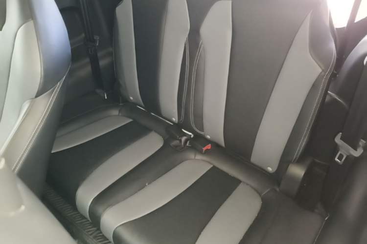 Used Roewe Clever 2022 311km QiQi BoBo Edition Left Rear Seat