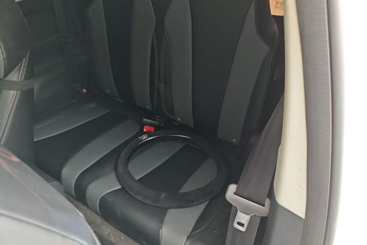 Used Roewe Clever 2022 311km QiQi BoBo Edition Left Rear Seat