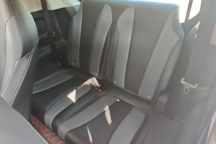 Used Roewe Clever 2022 311km QiQi BoBo Edition Left Rear Seat