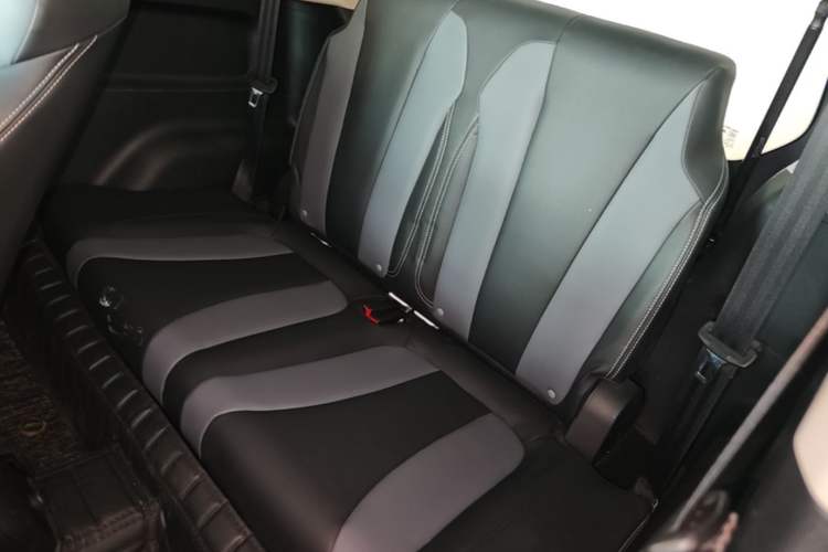 Used Roewe Clever 2022 311km QiQi BoBo Edition Left Rear Seat