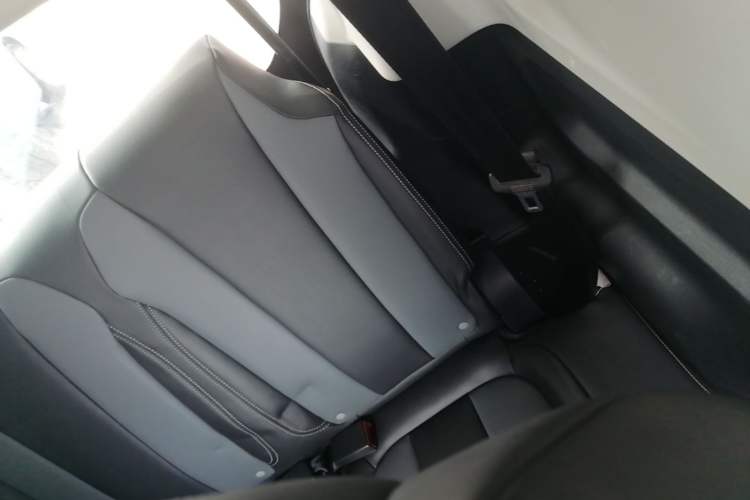 Used Roewe Clever 2022 311km QiQi BoBo Edition Left Rear Seat
