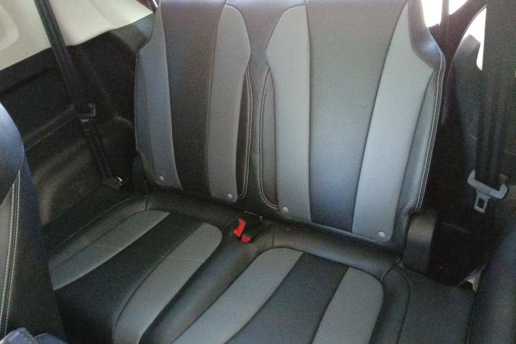 Used Roewe Clever 2022 311km QiQi BoBo Edition Left Rear Seat