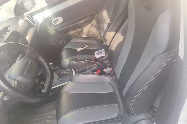 Used Roewe Clever 2022 311km QiQi BoBo Edition Left Rear Seat