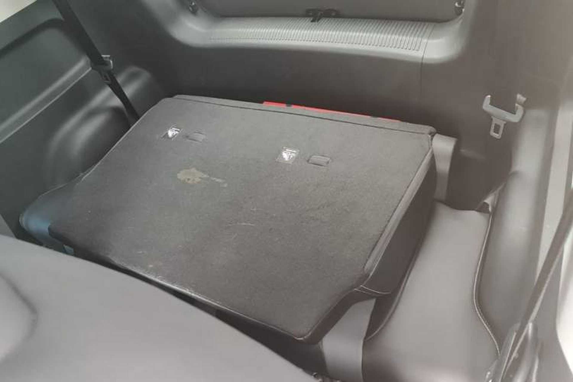 Used Roewe Clever 2022 311km QiQi BoBo Edition Left Rear Seat