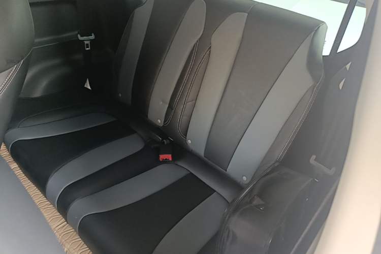 Used Roewe Clever 2022 311km QiQi BoBo Edition Left Rear Seat