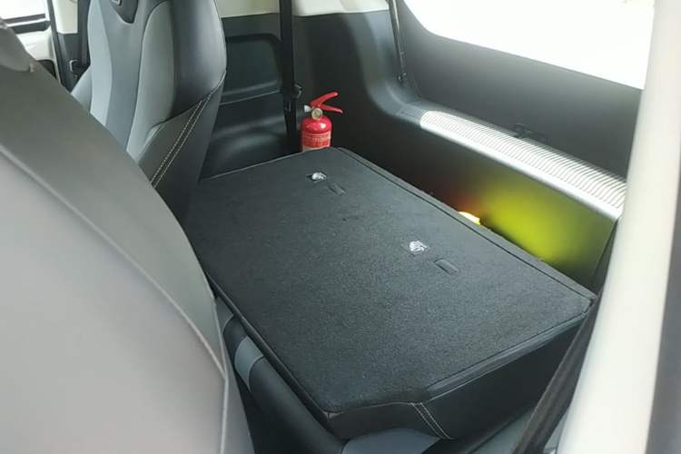 Used Roewe Clever 2022 311km QiQi BoBo Edition Left Rear Seat