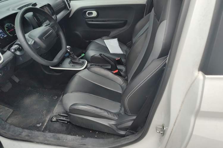 Used Roewe Clever 2022 311km QiQi BoBo Edition Left Rear Seat