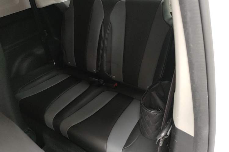 Used Roewe Clever 2022 311km QiQi BoBo Edition Left Rear Seat