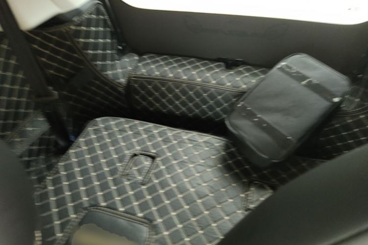 Used Roewe Clever 2022 311km QiQi BoBo Edition Left Rear Seat