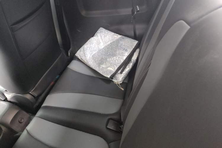 Used Roewe Clever 2022 311km QiQi BoBo Edition Left Rear Seat