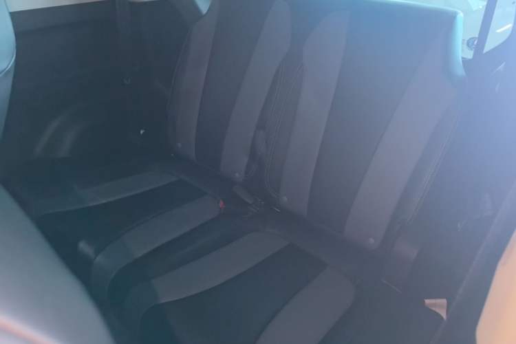 Used Roewe Clever 2022 311km QiQi BoBo Edition Left Rear Seat