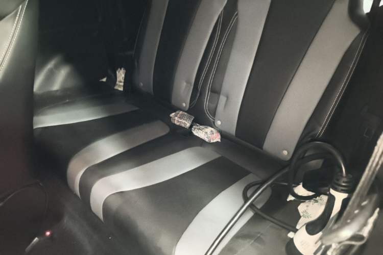 Used Roewe Clever 2022 311km QiQi BoBo Edition Left Rear Seat