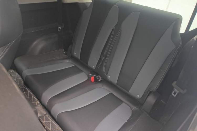 Used Roewe Clever 2022 311km QiQi BoBo Edition Left Rear Seat