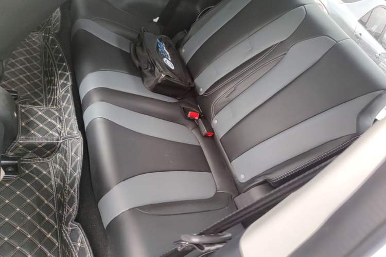 Used Roewe Clever 2022 311km QiQi BoBo Edition Left Rear Seat