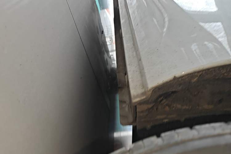 Used Roewe Clever 2022 311km QiQi BoBo Edition Left Side Sill