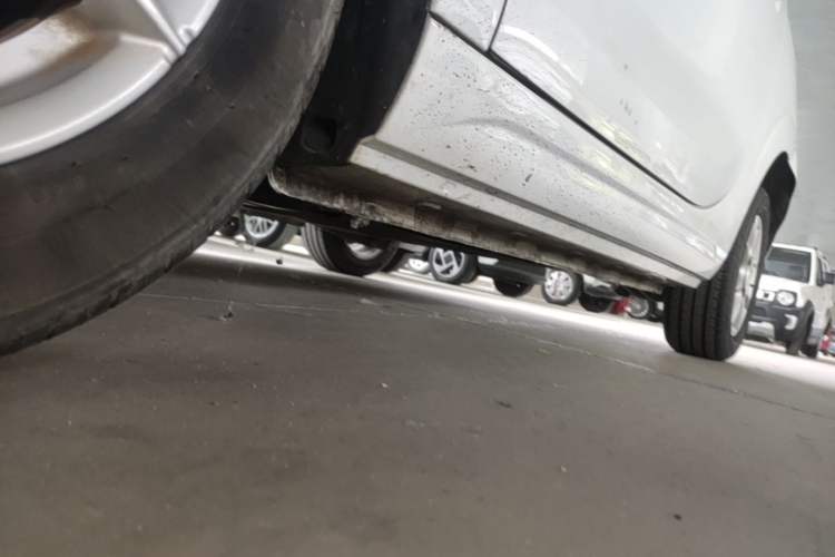 Used Roewe Clever 2022 311km QiQi BoBo Edition Left Side Sill