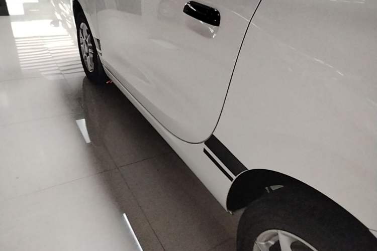 Used Roewe Clever 2022 311km QiQi BoBo Edition Left Side Sill